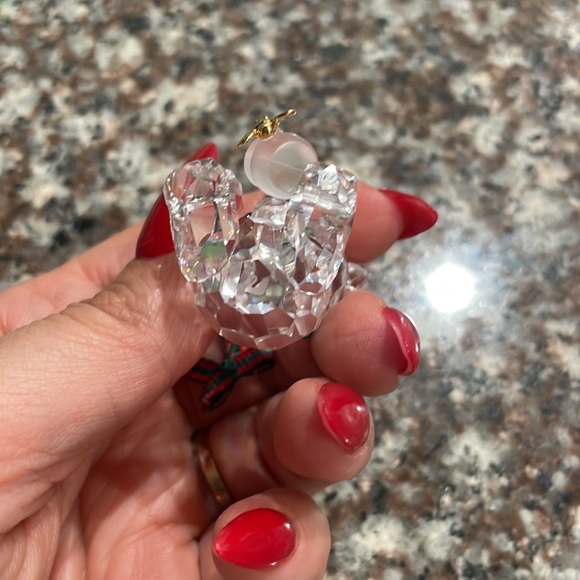 🐻 Swarovski Crystal Kris Bear with Honey Pot #213068🐻 - Picture 5 of 6